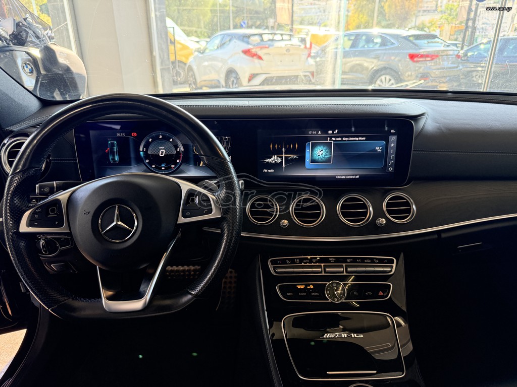 Mercedes-Benz E 220 2016 AMG LINE