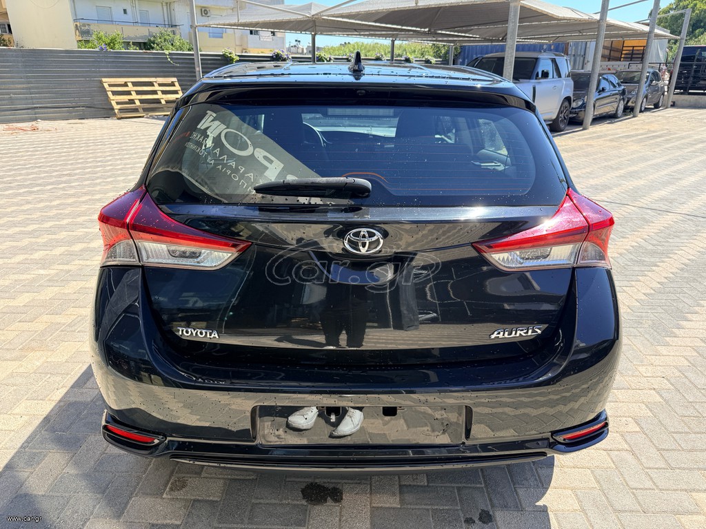Toyota Auris 2016