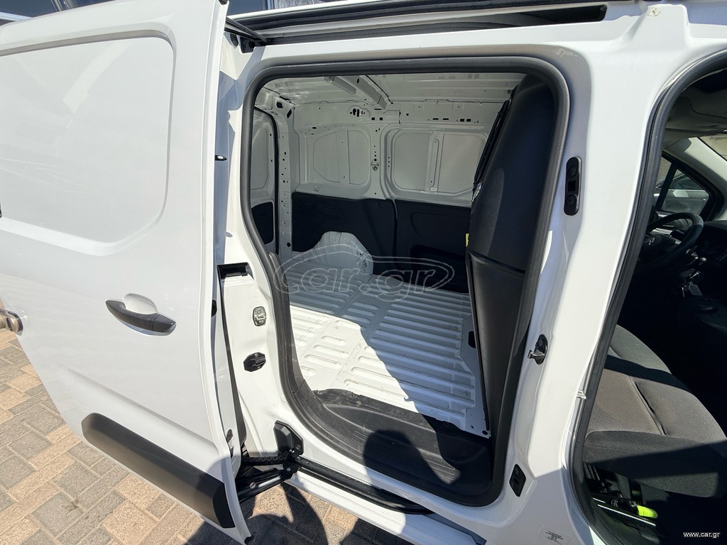 Citroen 2021 Berlingo M 1.2 PureTech, 3 seats, CarPoint