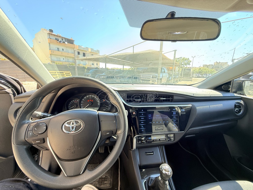 Toyota Auris 2016