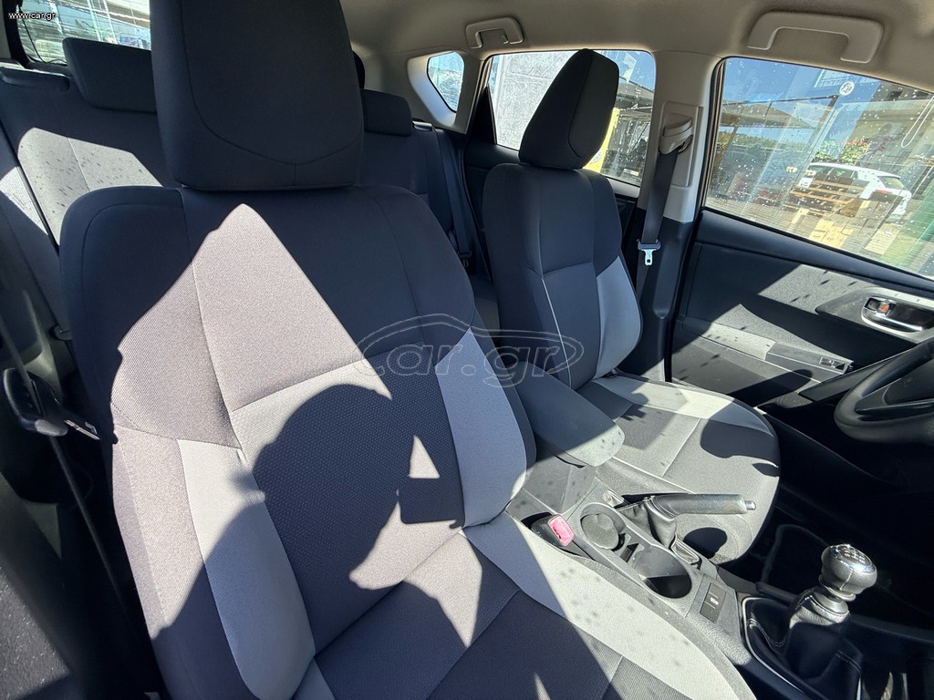 Toyota Auris 2016