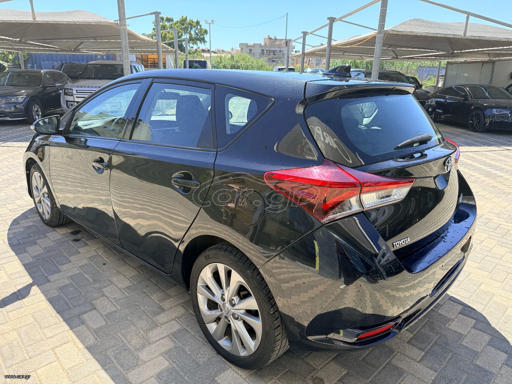 Toyota Auris 2016